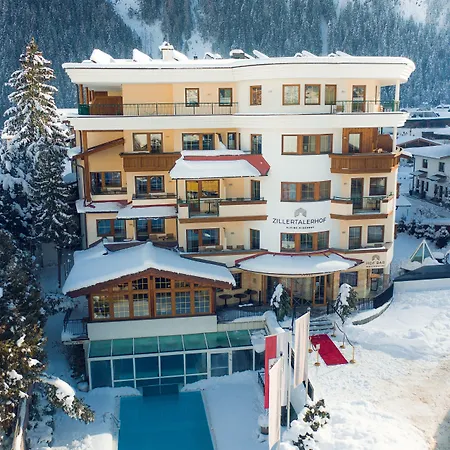 Alpine Hideaway ZILLERTALERHOF - 4 Sterne Superior-3